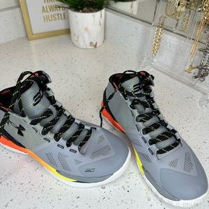 Under Armour Curry 2 Iron Size 5.5Y